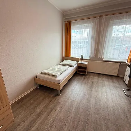 Fuer Monteure Motel *