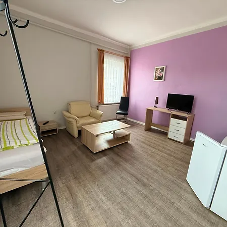 Motel Fuer Monteure *